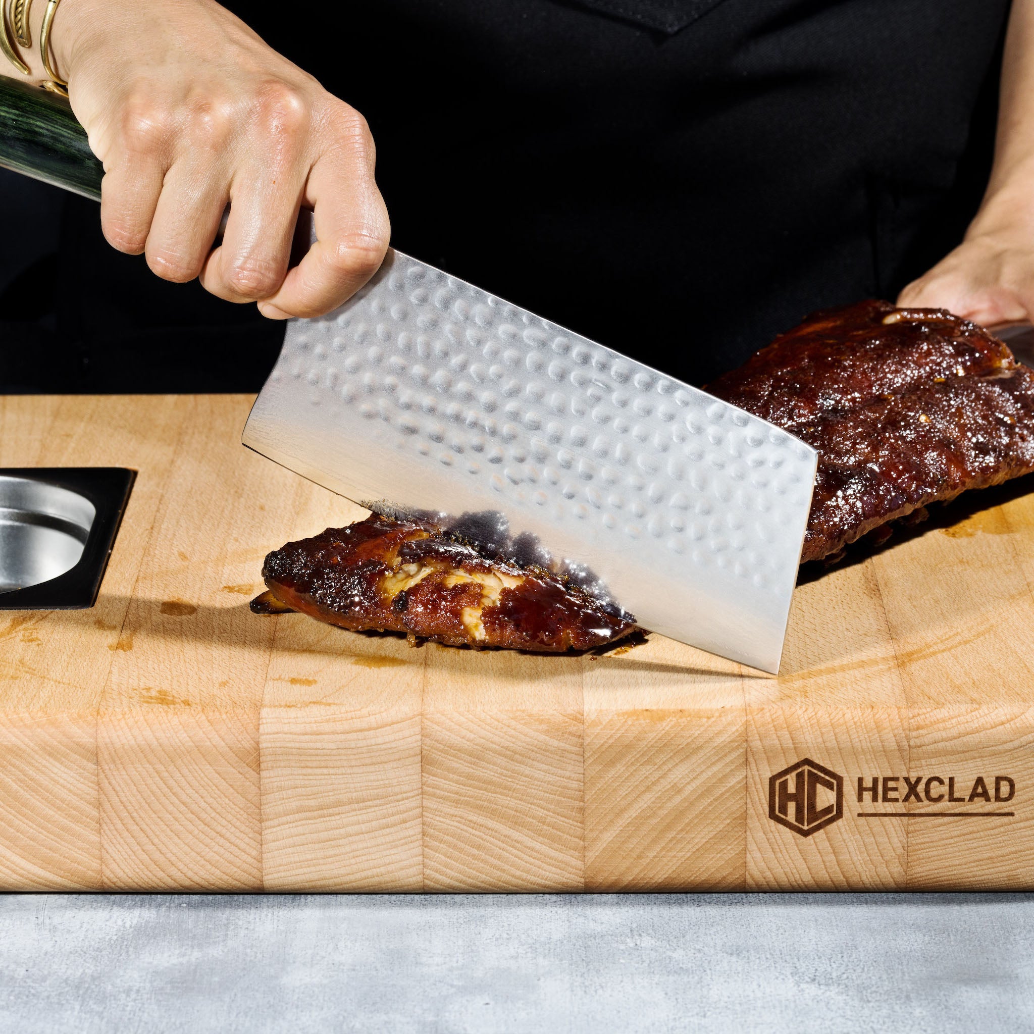 DJ_HC_10_Kitchen_CarvingRibs_0047-sq_8bc1961a-0d17-450a-9c8c-61bfc916567c